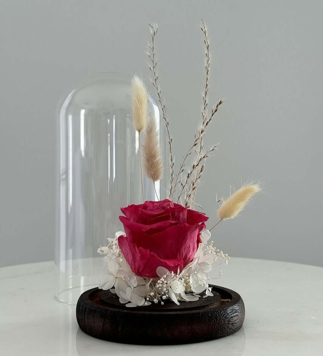 Elegant preserved rose in a glass dome, perfect for #homedecor and #romanticGifts